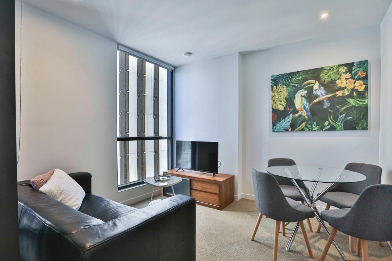 My80 Apartment Located In The Inner Of Melbourne Cbd Buitenkant foto